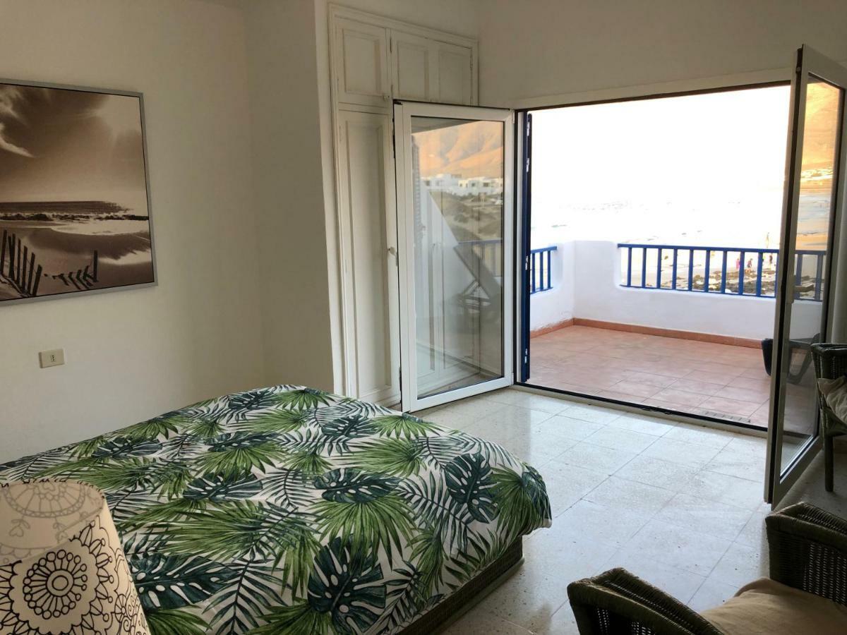 Villa Playa De Caleta De Famara Extérieur photo